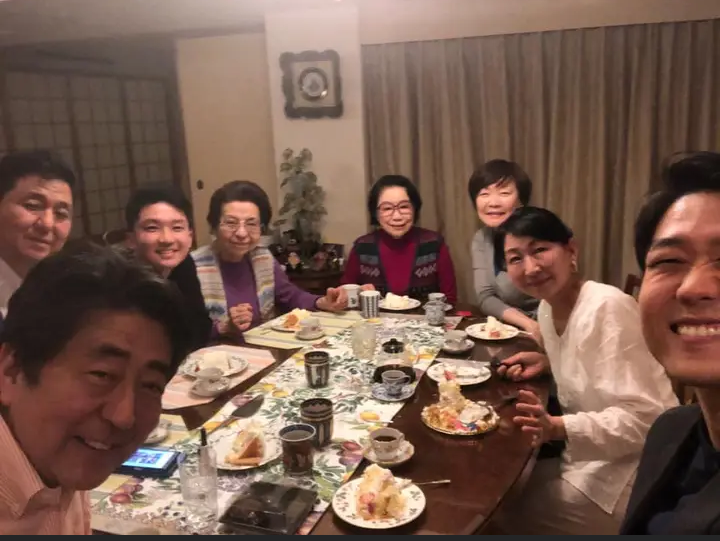 〈独自〉安倍元首相のデジタル献花を立ち上げ　25日から