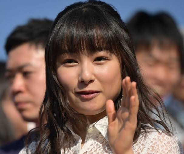 桜井日奈子、美人母とのプリクラ公開「姉妹みたい」「遺伝子すごい」と反響