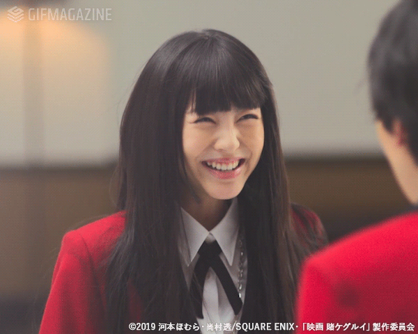 桜井日奈子、美人母とのプリクラ公開「姉妹みたい」「遺伝子すごい」と反響