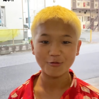 髪色暗いほうが似合う人と明るいほうが似合う人