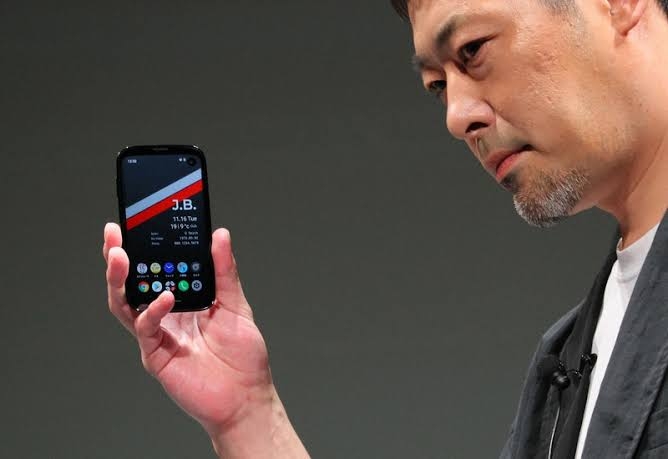 バルミューダフォン使っている方!