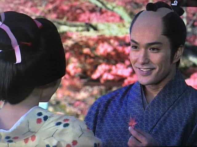 【40歳以上の方】初恋芸能人誰ですか