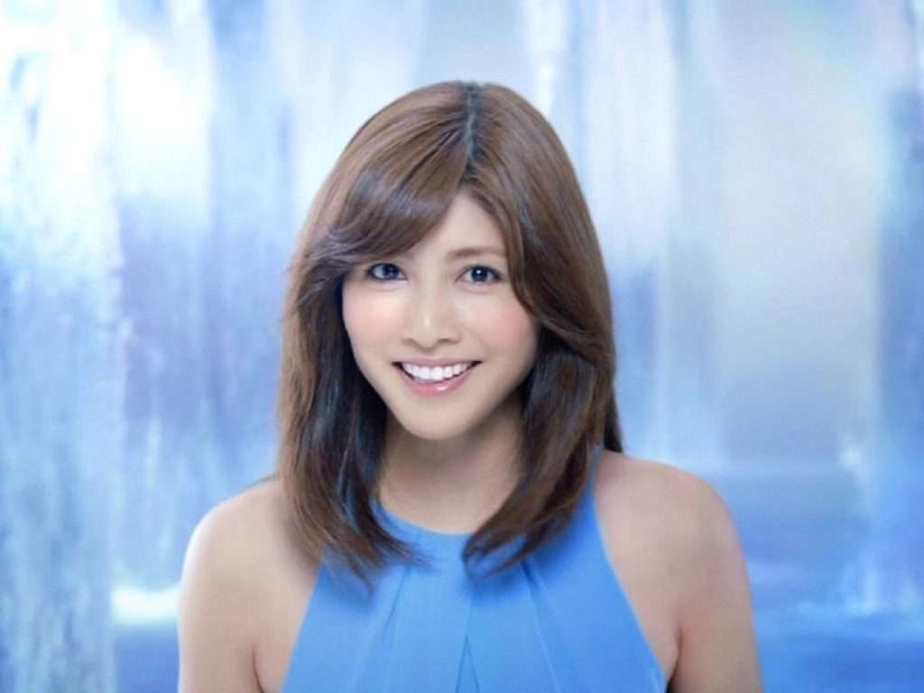 矢部美穂「最高すぎます」結婚披露宴報告　ウエディングドレス姿に「とっても綺麗」「ドレスお似合いです」