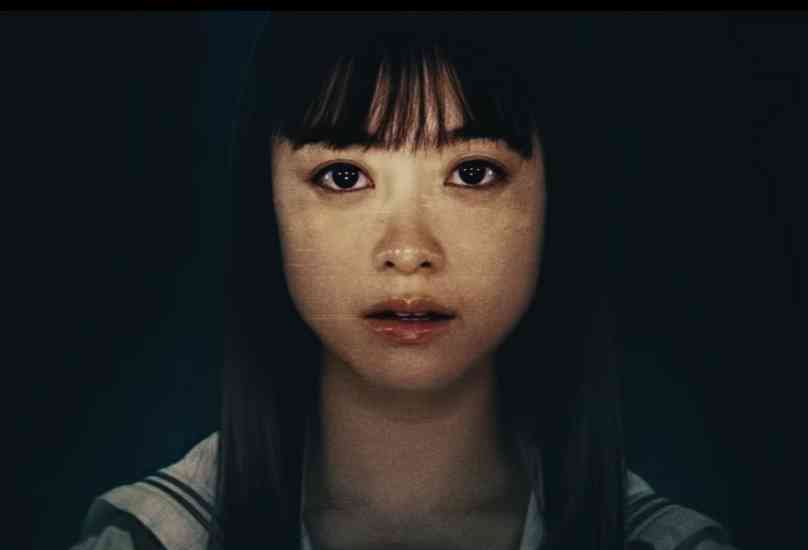 橋本環奈&山本舞香&横田真悠、“すっぴん”で一日中プール漬け『カラダ探し』メイキング