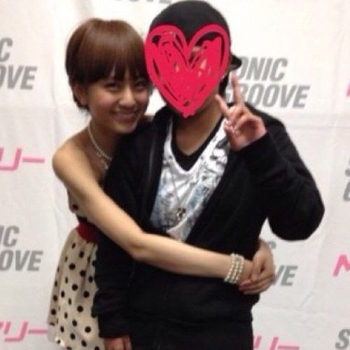 まだ現役女子高生？　ももクロ・佐々木彩夏、AKB48とコラボで制服姿披露