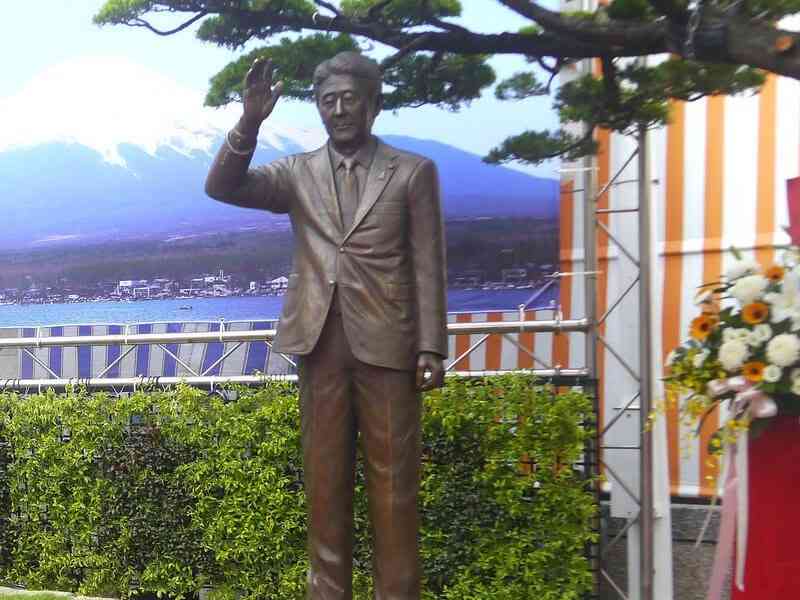 ひろゆき氏 安倍元首相の国葬に私見「政治家が功罪あるのは当然」「彼なりに日本の為に色々とやって…」