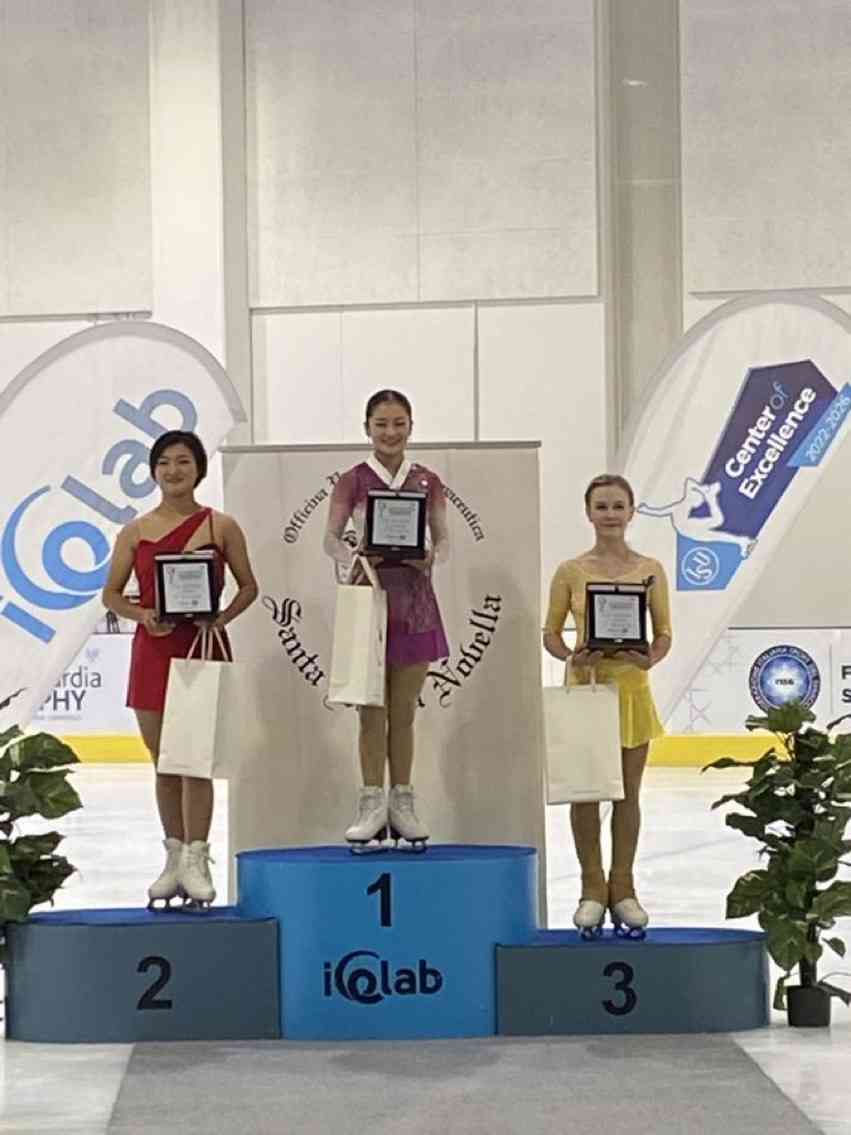 フィギュア13歳島田麻央、ジュニアGP制した3回転アクセルを海外称賛「Wow」「圧巻！」