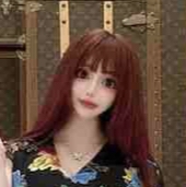 “整形に3億円”話題のヴァニラ、ワンピース私服姿に反響「美しい」「スタイル良い」