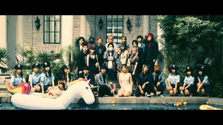 芸能界はオワコンなのか