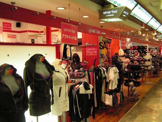 古今東西、企業の「1号店」の画像を貼るトピ。