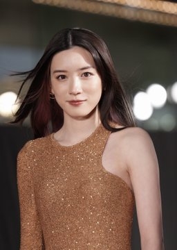 顔タイプ・パーソナルカラー・骨格をフルで活かした画像が見たい！
