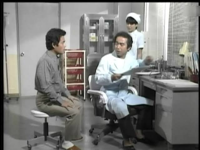 【診察室】に、【入る時/出る時】何か言いますか?