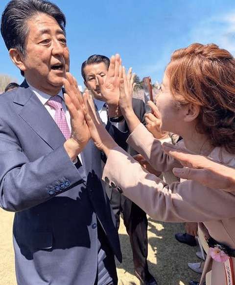 元カリスマキャバクラ嬢・エンリケ、サロンでの死亡事故を謝罪 閉店を発表
