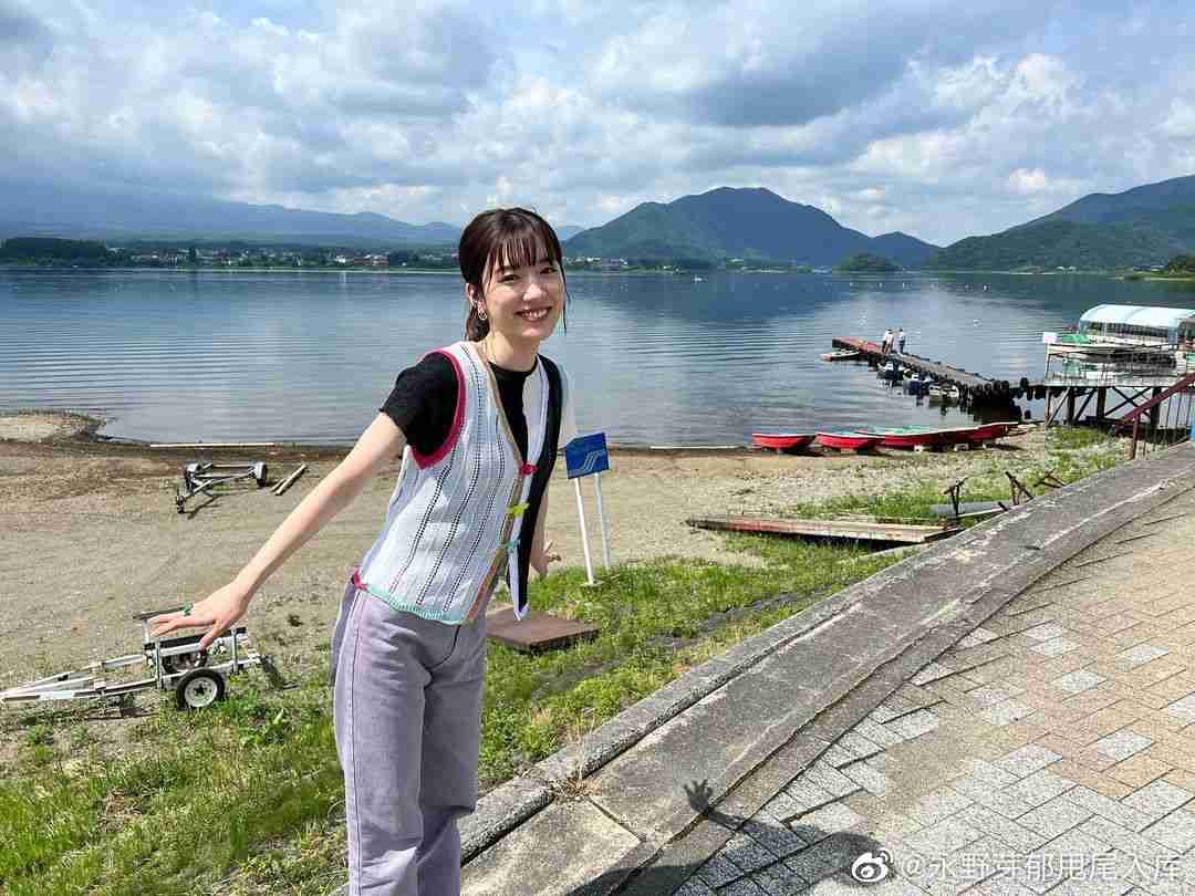 長澤まさみ、おちゃめポーズで主演ドラマオフショット公開