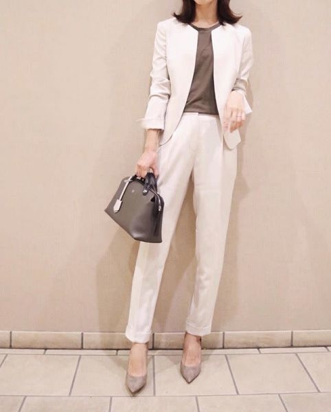 会社にもヘアメイク・ファッションをきちんとしていくのが好きな人⑥