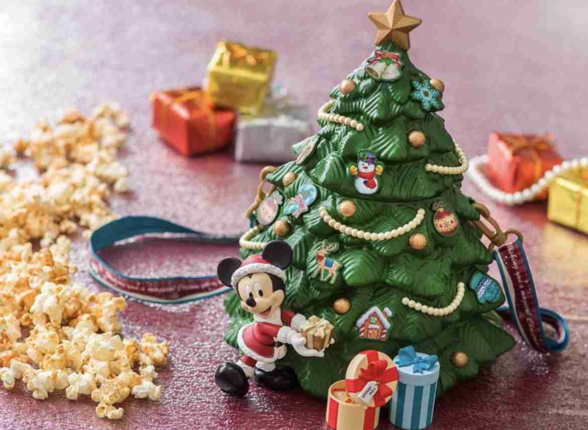 東京ディズニーランド＆シー「ディズニー・クリスマス」グッズ＆フード公開、ツリーのポップコーンバケットなど