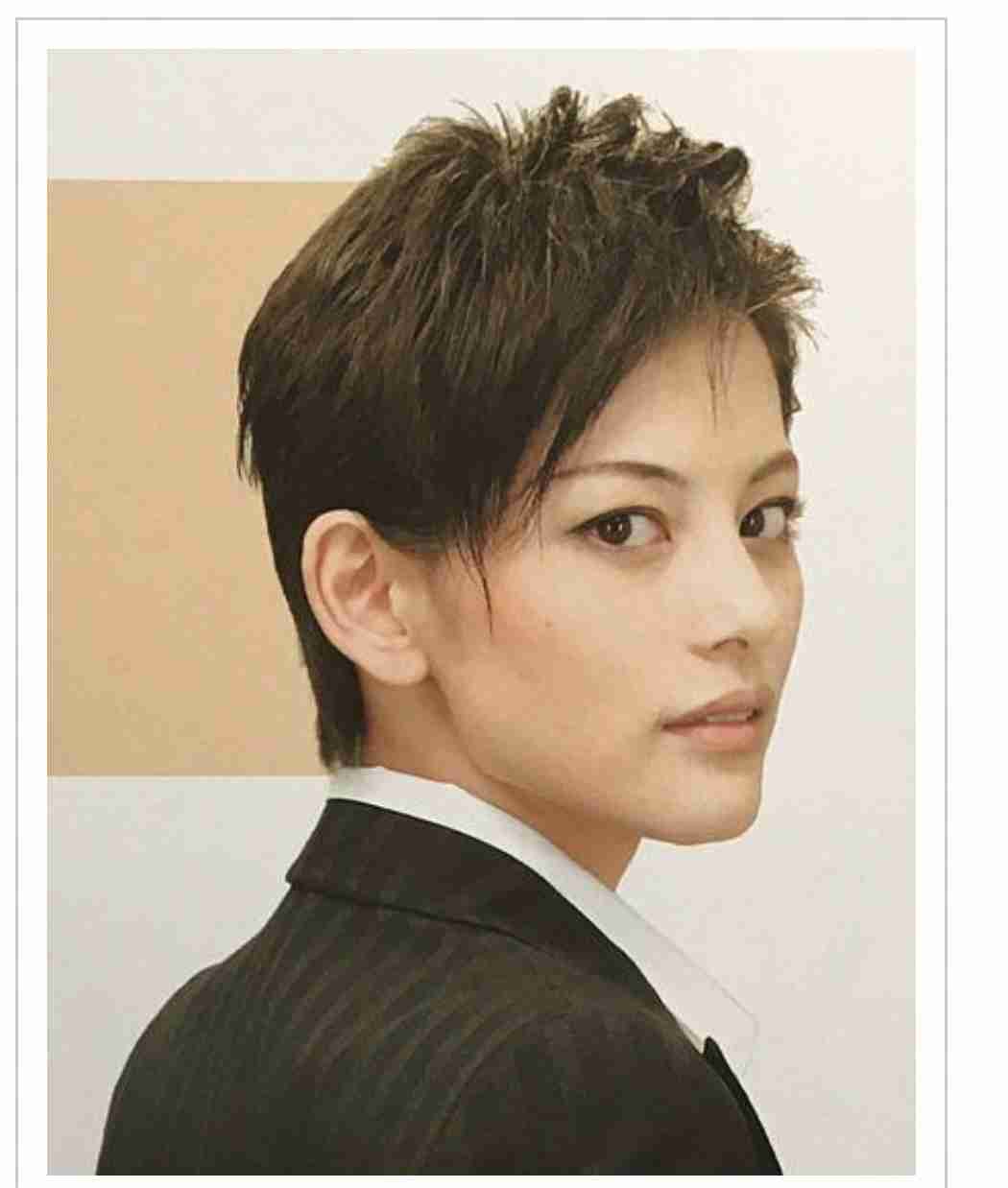 かっこいい女性の画像を貼るトピ