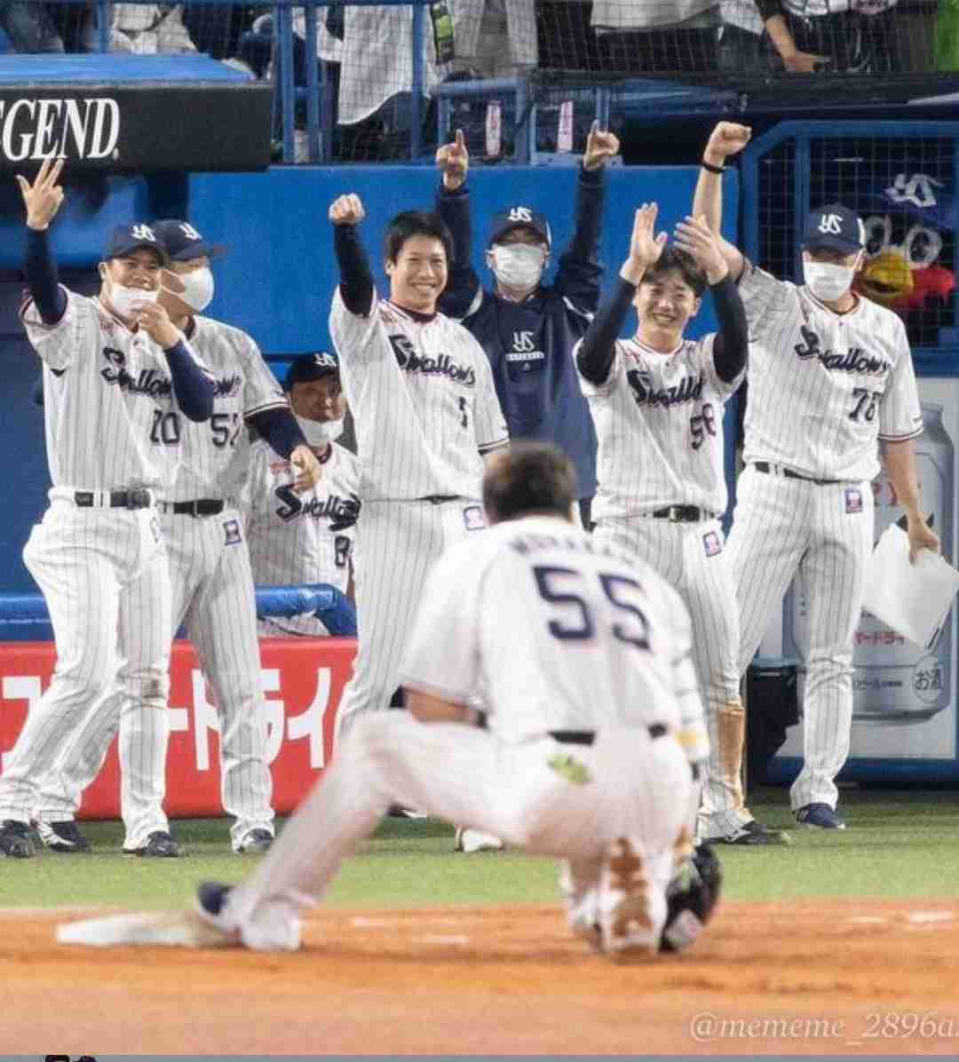 ヤクルト3連勝、2年連続日本シリーズ進出決定！7回2死から一挙5点、村上大逆転呼び込む内野安打