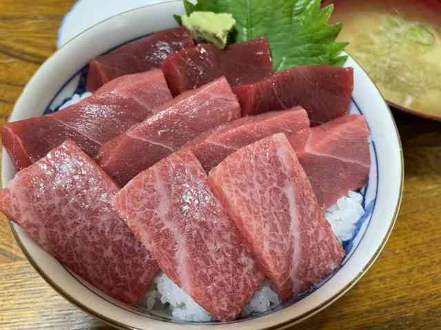 携帯に保存してある豪華な料理の画像見せて下さい!