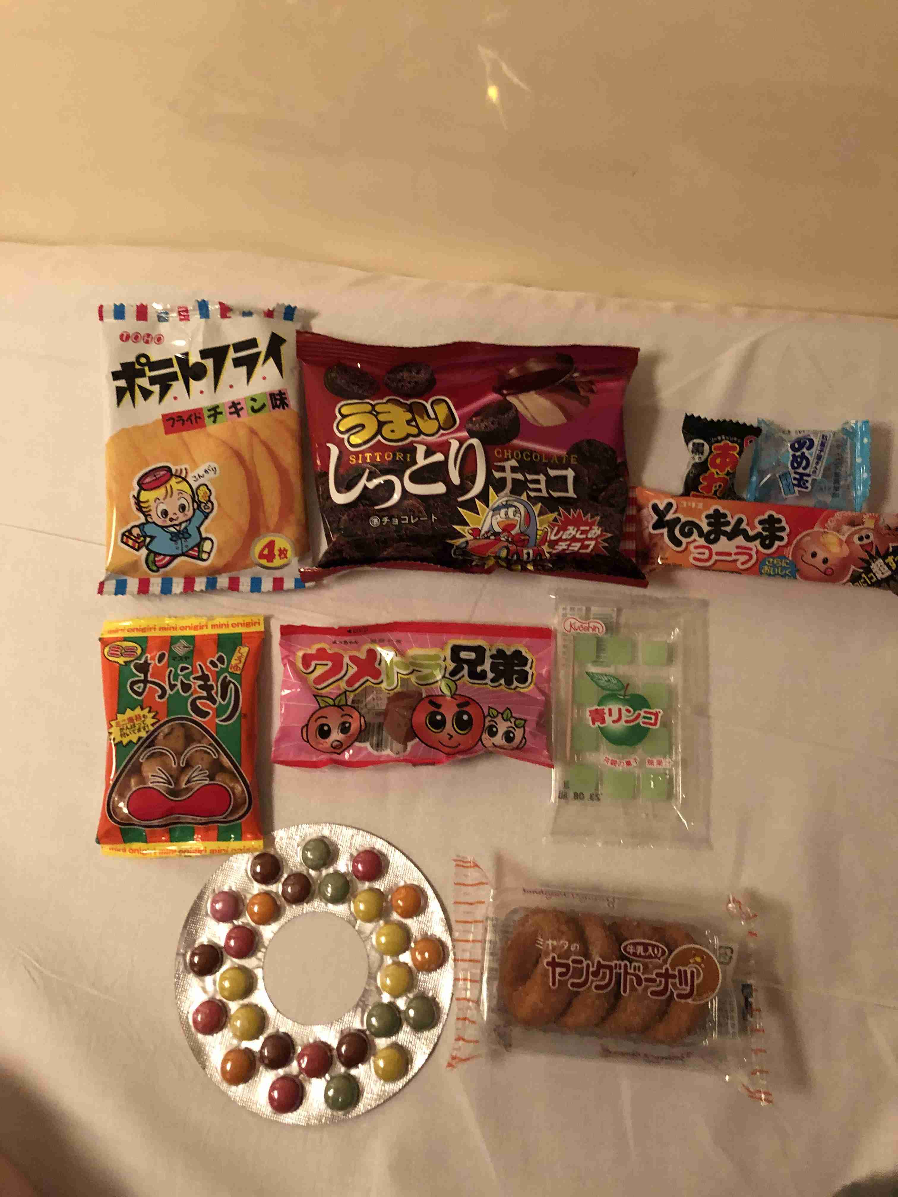 🍭お家のお菓子コーナーが見たい🍘