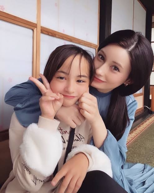 ダレノガレ明美　美しすぎる12歳・姪の画像公開にSNS沸く「マジ可愛い」「最強」「12歳??」