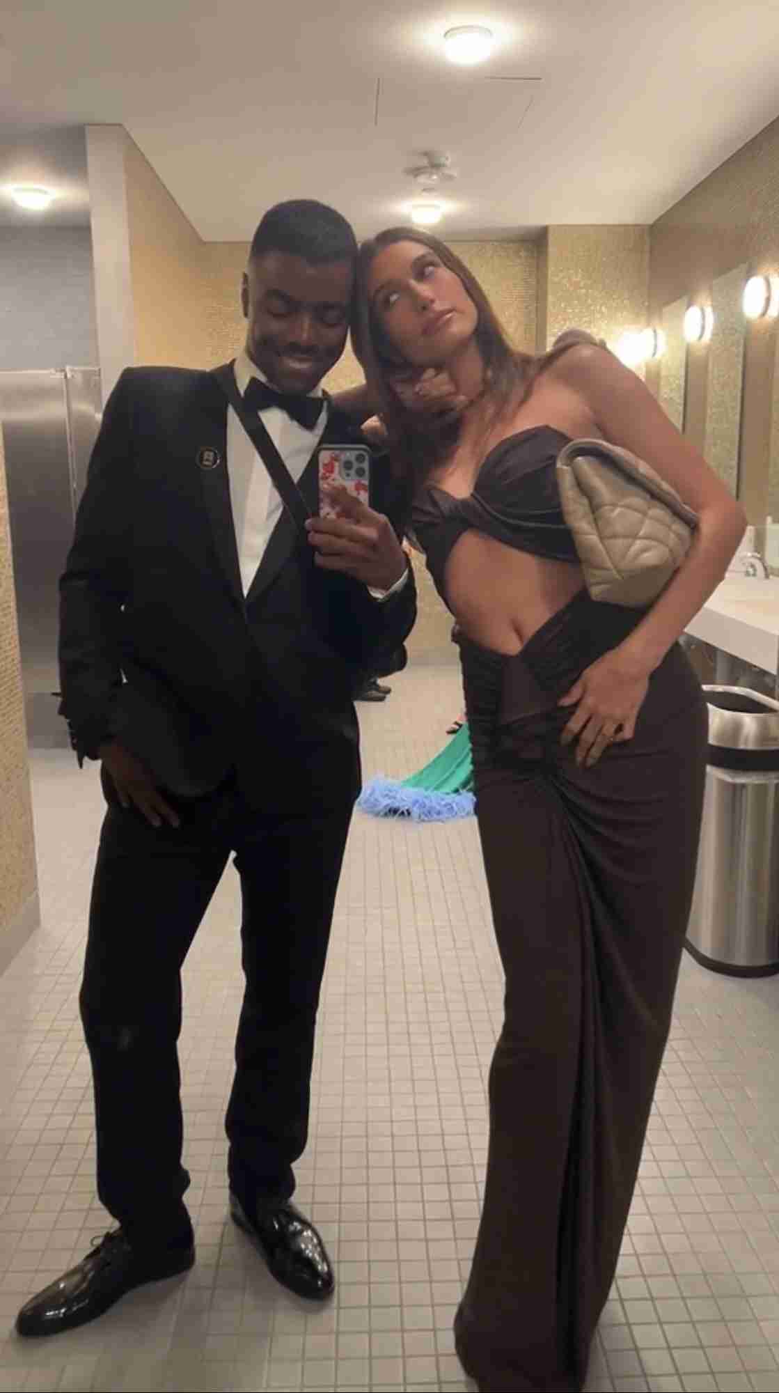 確執ナシ！ジャスティン・ビーバーの妻と元カノがツーショット披露