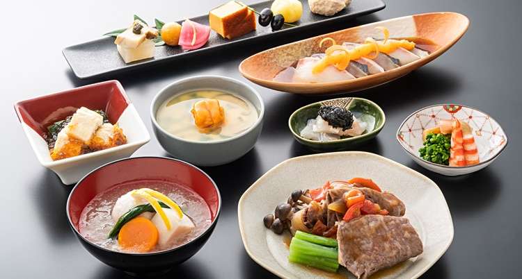 世界196か国を旅する英男性「最高に美味しい機内食」は日本の航空会社2社と明かす