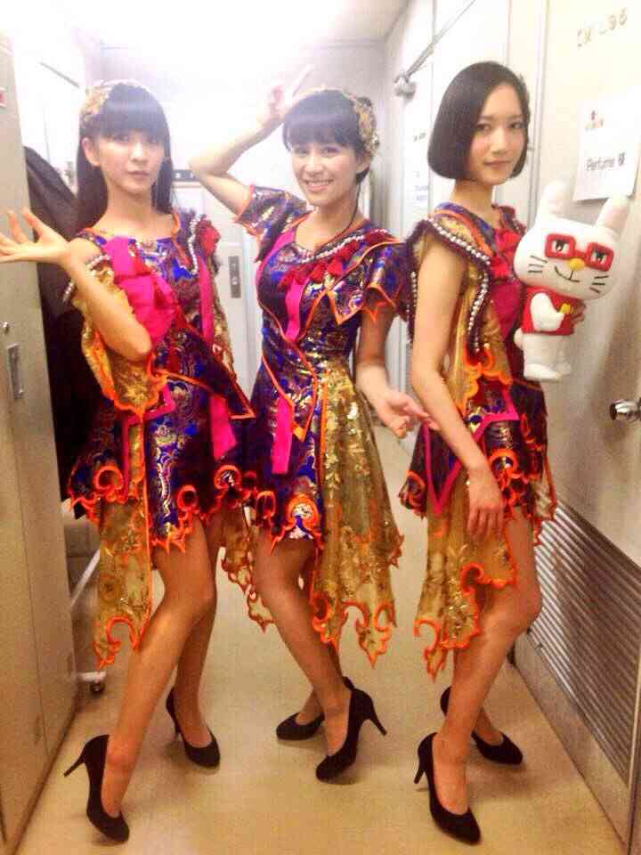 【日本人限定】女性アイドルの衣装を愛でよう