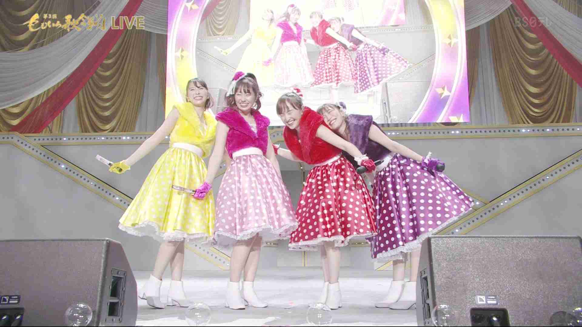 【日本人限定】女性アイドルの衣装を愛でよう