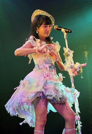 【日本人限定】女性アイドルの衣装を愛でよう