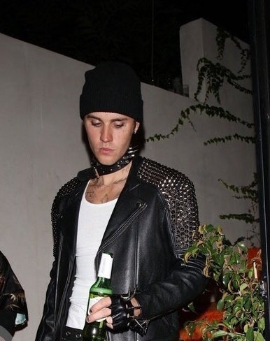 「整形鼻のヘイリー」。ジャスティン・ビーバー、妻に対して暴言を吐いたカニエ・ウェストとの絶交を宣言