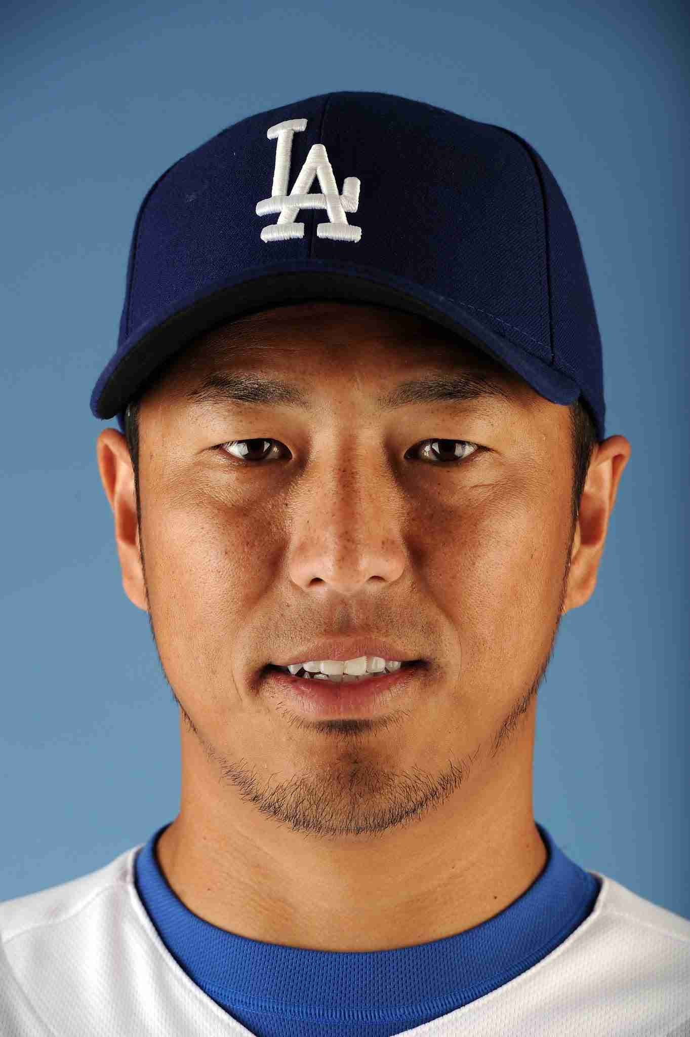 1人で続けた通学路の清掃　レジェンドは見ていた　元カープ黒田博樹さんから届いたサインボール