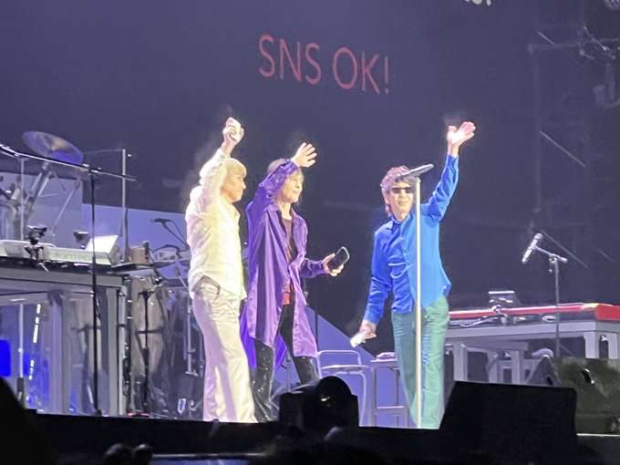 小室哲哉、宇都宮隆＆木根尚登との“TM”ショットに反響！全員60代「変わらない」「カッコイイ」