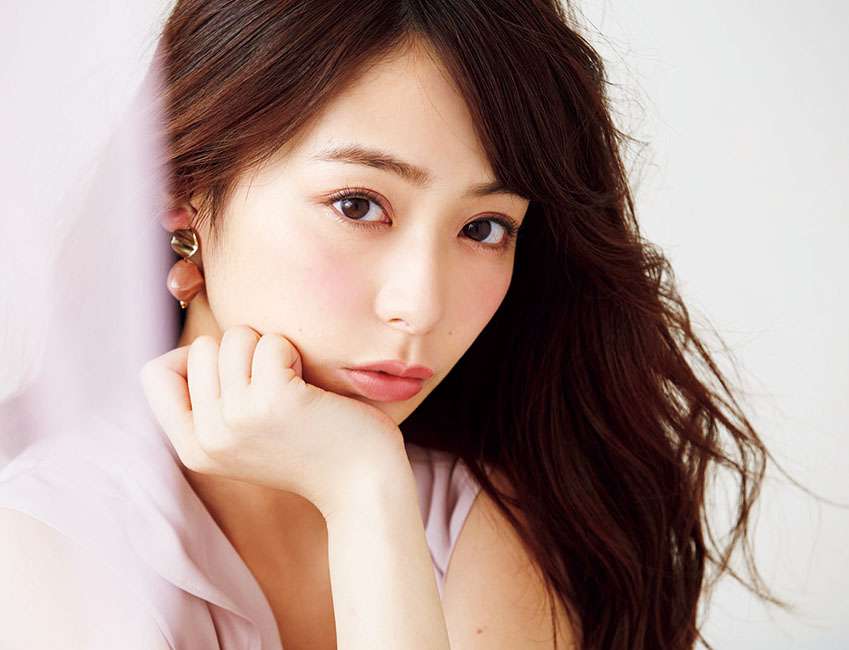 宇垣美里　エッセーで恋愛観＆結婚観を語ったのは「そういう質問が面倒だから」