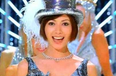 40歳・真木よう子、金髪→青髪に変身 「カッコいい」「凄くお似合い」「素敵すぎ」と絶賛
