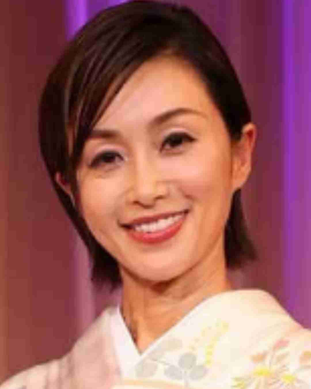 高島礼子、酒井法子、尾上菊五郎、コロッケ…クラブ界の“総理大臣”藤堂和子ママのパーティーに豪華メンバー2000人がずらり！