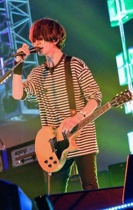 【しま】ボーダーを着た有名人が見たい【しま】