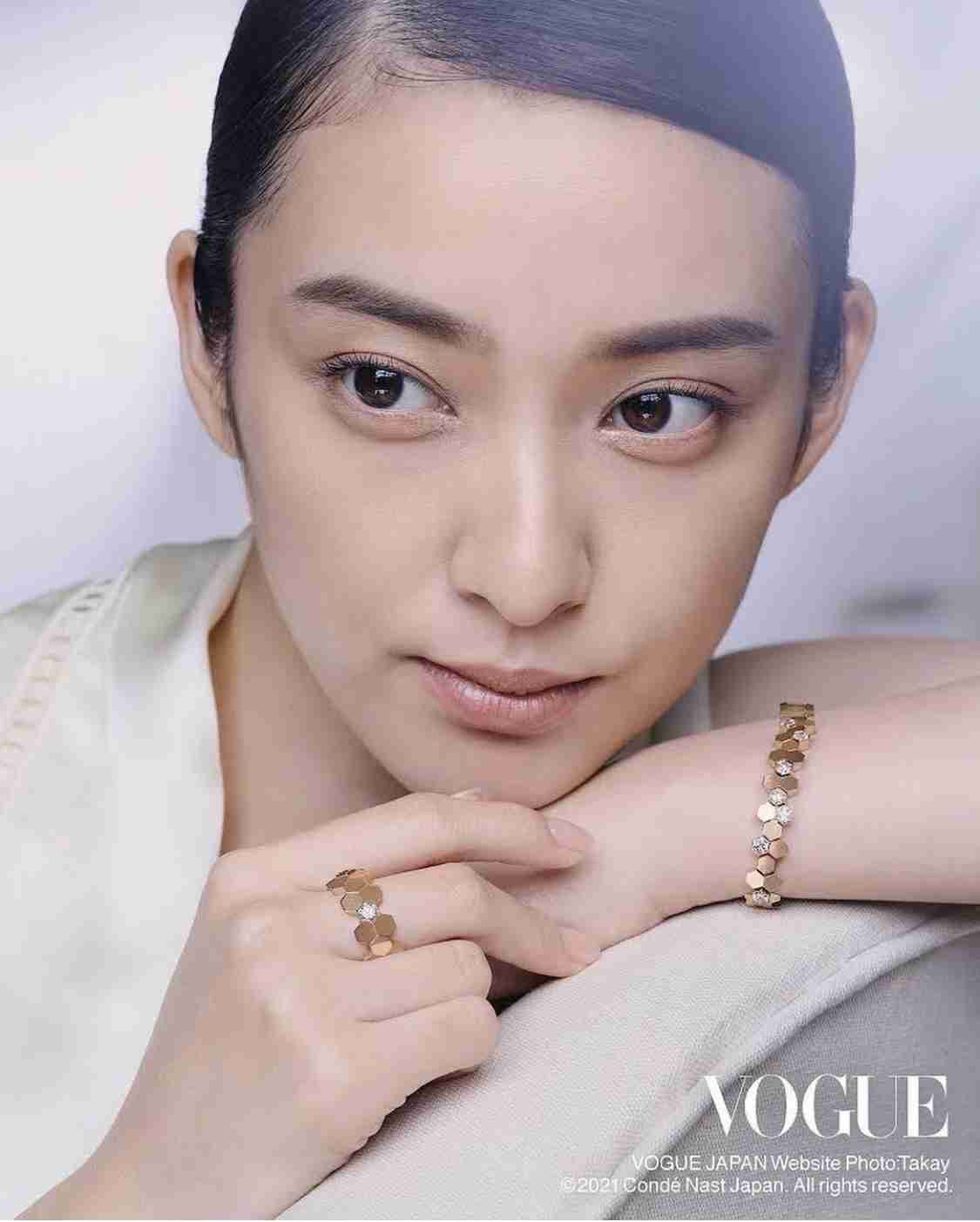 第2子出産の武井咲、28歳の最新ショット「結婚指輪してるの、いいね!」「ますます、美しい」