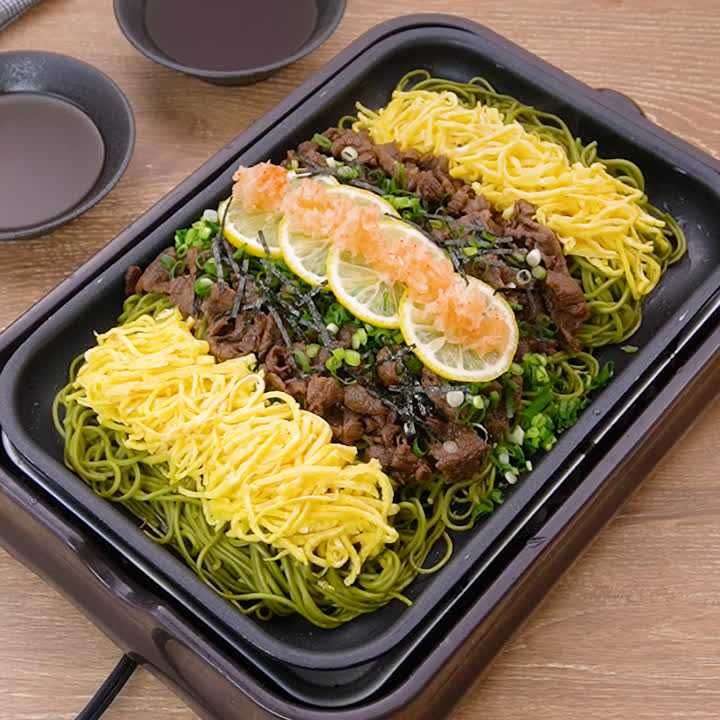 名物や名所、地元の人はそんなに行かないよ、食べないよというもの