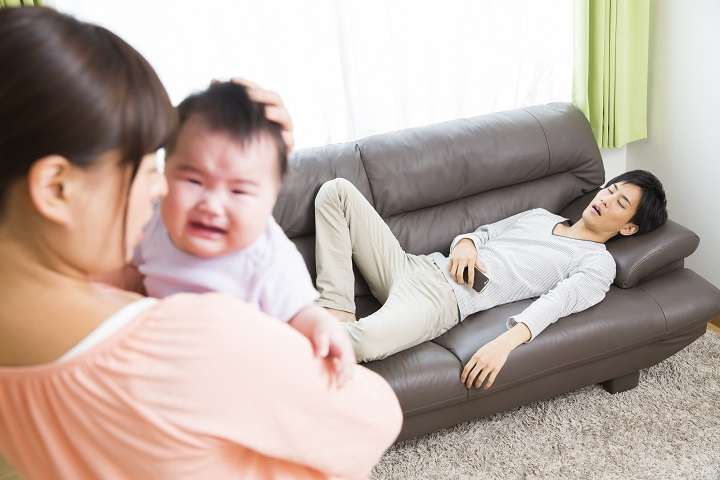 自分と子供が出掛けてるとき旦那さんは何をしてますか?