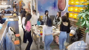 「ダンシング・ヒーロー」「クックロビン音頭」で盆踊り!?　令和に再注目、声優・アイドルが歌った昭和の“盆踊りソング”