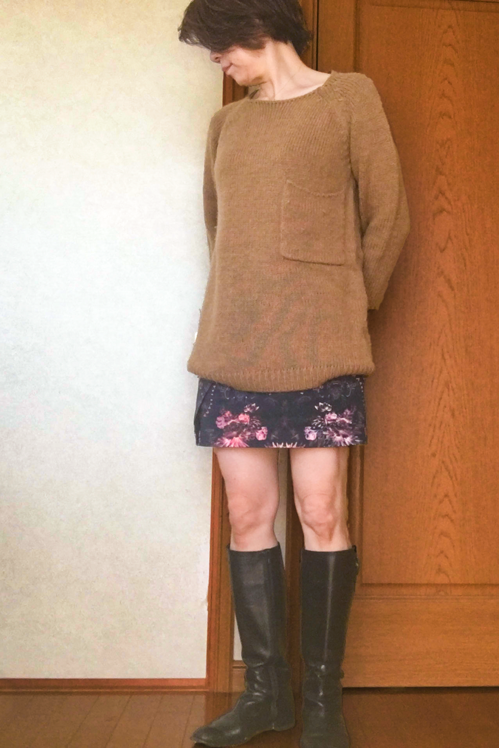 40代の「ミニ」はあり?なし? 「若作り」に見えない着こなしのコツは?【秋トレンド2022】