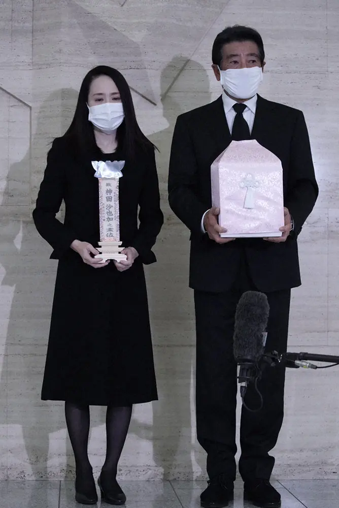今までに1番ショックだった芸能ニュースを教えて！！