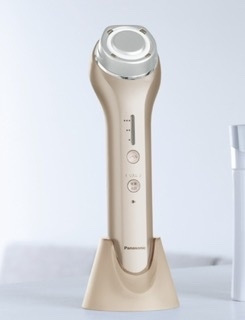 美顔器。