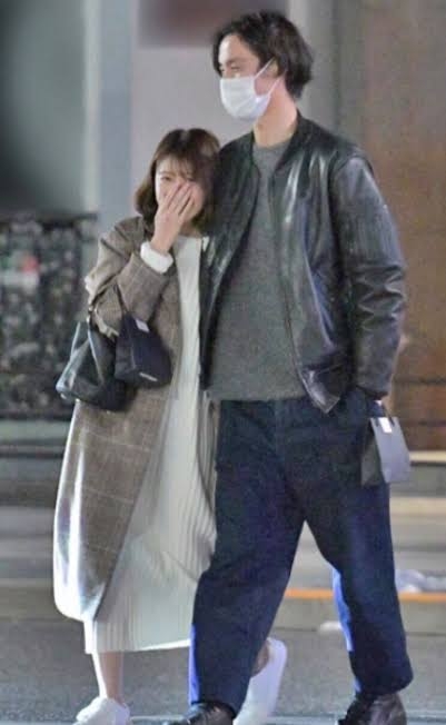 東出昌大、解雇原因となったハーフ恋人と破局していた！「かわいい大好き」元カノがインスタ投稿するほど夢中になるM-1王者とは