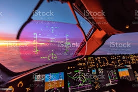 ヘッドアップディスプレーはなぜ不人気なのか? 体験者「かっこいい」の評価も、ホンネは「意識散る」 今後は定着するのか