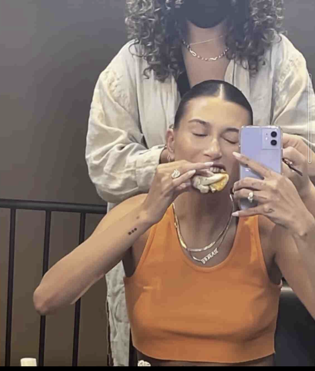 「整形鼻のヘイリー」。ジャスティン・ビーバー、妻に対して暴言を吐いたカニエ・ウェストとの絶交を宣言