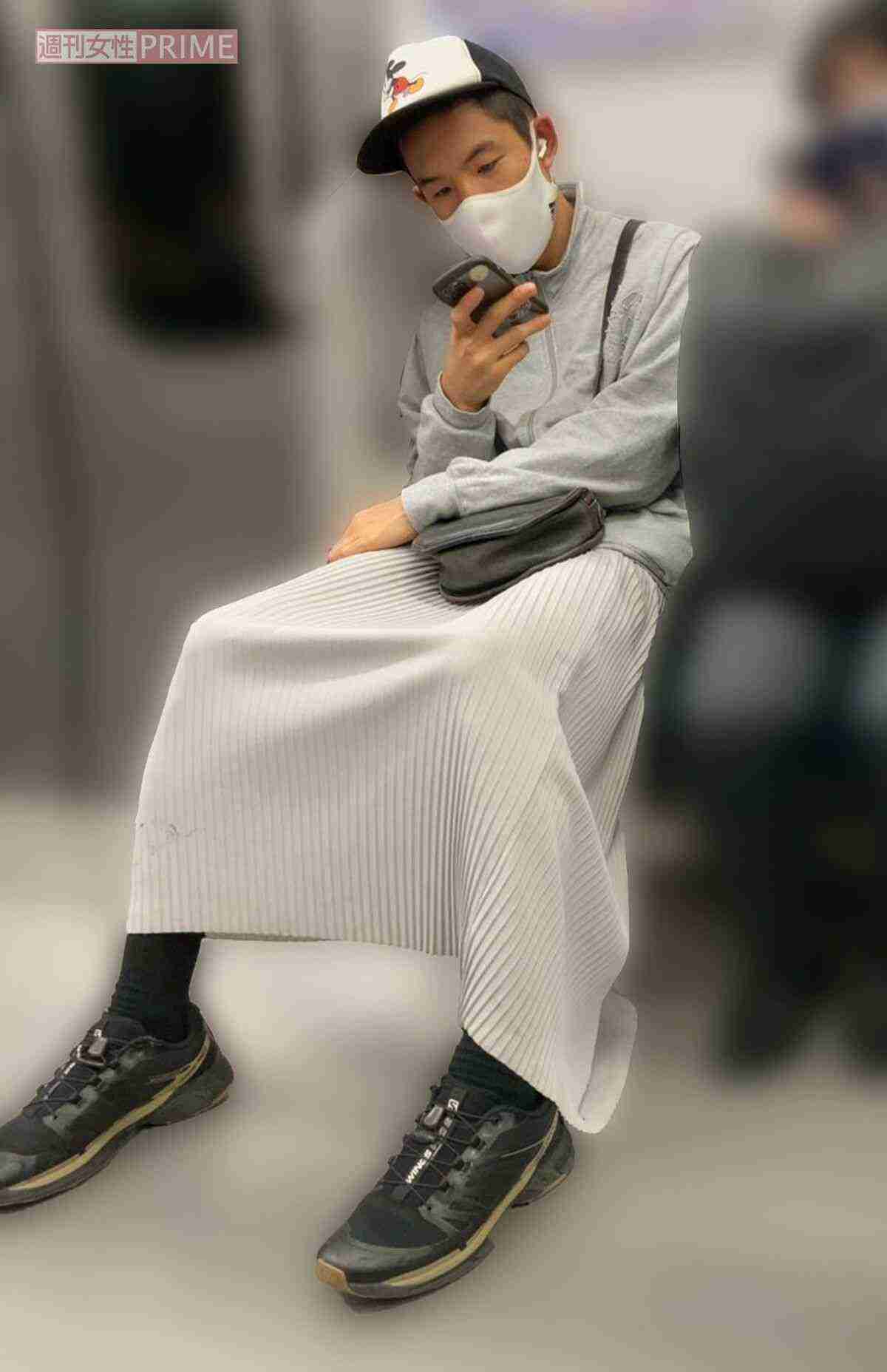 スラックスかスカートか選べます 制服ジェンダーレス化、全国で加速 詰め襟、セーラー服は少数派に?