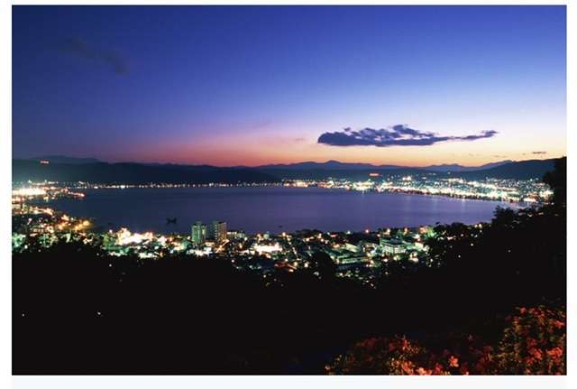 名物や名所、地元の人が行って食べてるおすすめなもの