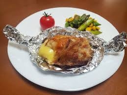 「給食で好きなメニュー」小中学生2000人調査、2位は「フルーツポンチ」、1位は？